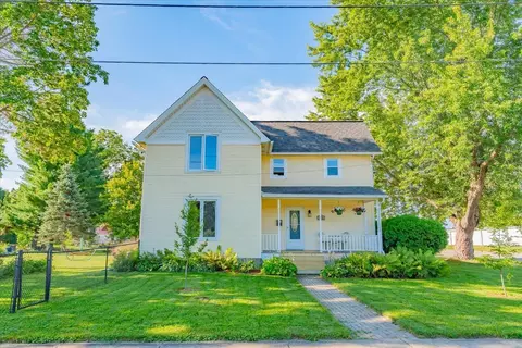 156 Monroe St, Oregon, WI 53575