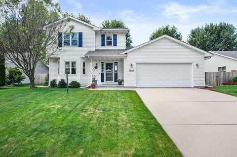 1428 Prairie Rose Dr, Sun Prairie, WI 53590