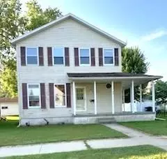 134 E Howard St, Portage, WI 53901