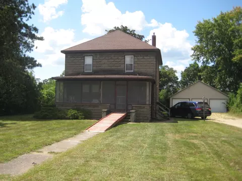 411 S Beaumont Rd, Prairie Du Chien, WI 53821