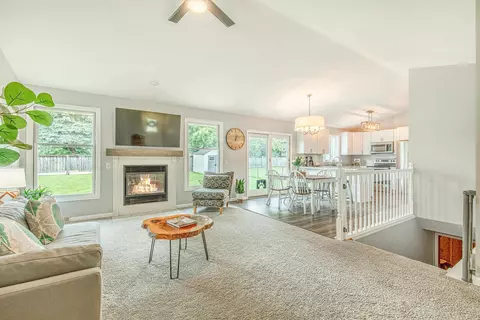 206 Murley Dr, Madison, WI 53718
