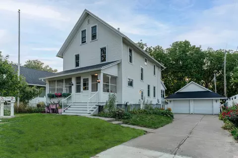 6112 Exchange St, Mcfarland, WI 53558