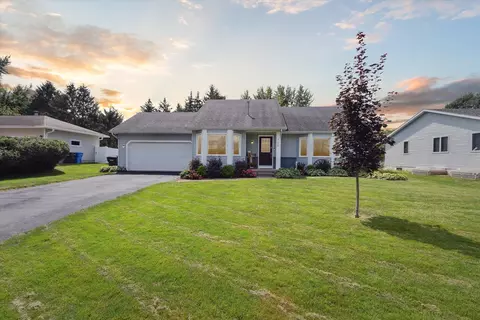 729 Grace St, Verona, WI 53593