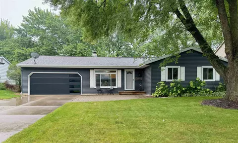 5 Canterbury Cir, Madison, WI 53711