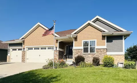 1407 Spahn Dr, Waunakee, WI 53597