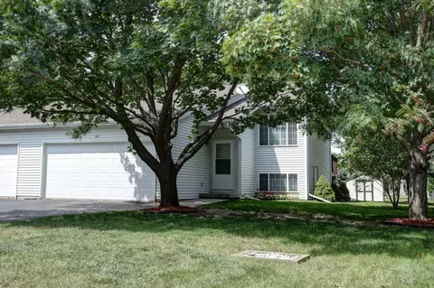 531 Ronald Lee Cir, Rio, WI 53960