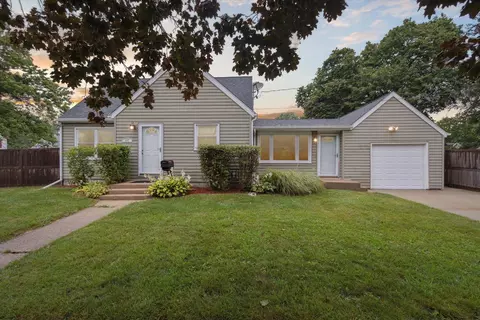 507 Blaine Ave, Janesville, WI 53545