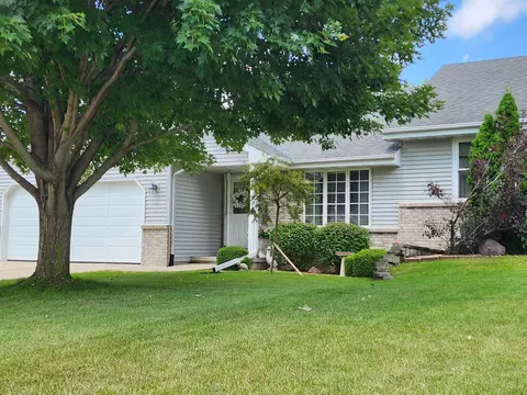 4263 Lansing Dr, Janesville, WI 53546