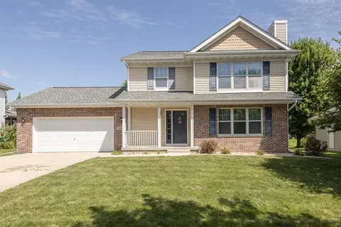 5240 Snapdragon Trl, Fitchburg, WI 53711
