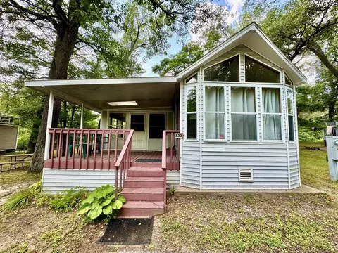 123 Sugar Maple Cir #165, Wisconsin Dells, WI 53965