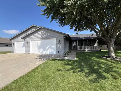 2726 Autumn Ln, Janesville, WI 53546