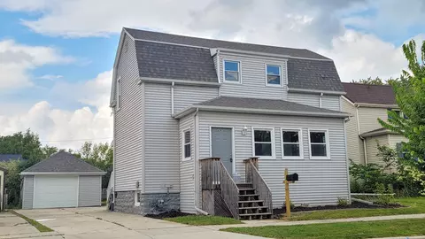 245 E Cotton St, Fond Du Lac, WI 54935