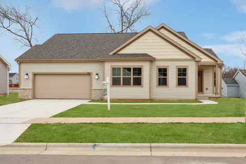 416 Max Kolbe Cir, Cottage Grove, WI 53527
