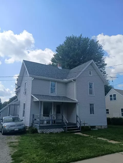 315 S Columbus St, Randolph, WI 53956