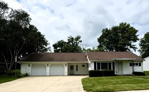333 South St, Fall River, WI 53932