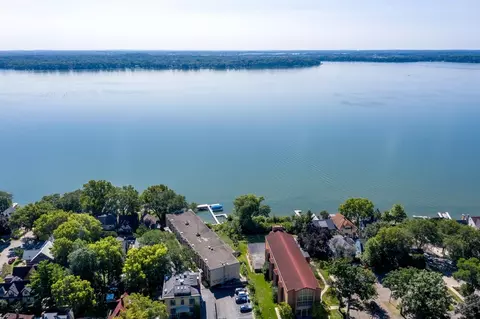 1029 Spaight St #4C, Madison, WI 53703