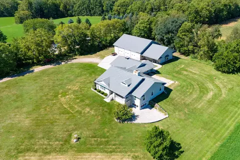 11928 W Spring Valley Cor, Janesville, WI 53548