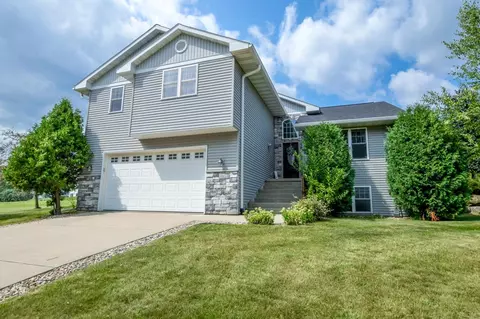 1119 20th St, Baraboo, WI 53913