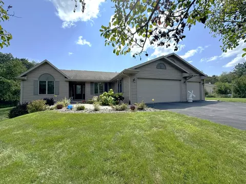 5630 N Ridge View Dr, Janesville, WI 53548