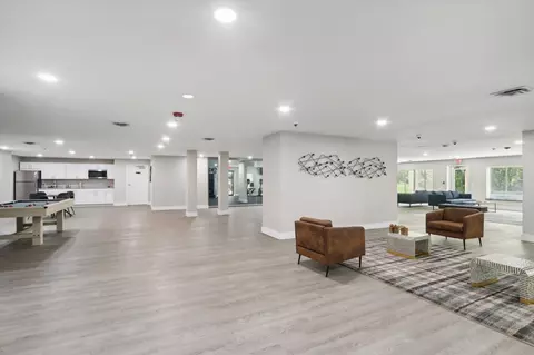 1132 Morraine View Dr #201, Madison, WI 53719