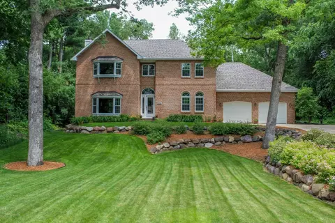 w9180 Wilderness Place, Cambridge, WI 53523