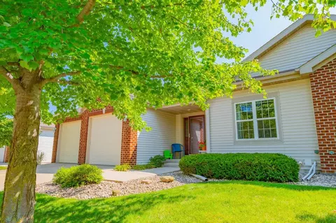 751 Cricket Ln, Middleton, WI 53562