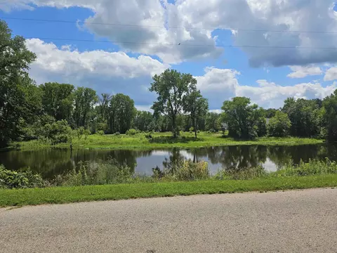 1 31 Ac Packer Ln, Pardeeville, WI 53954