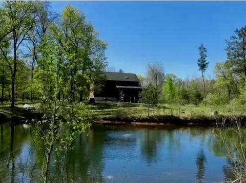 2245 W 15th Ave, Friendship, WI 53934