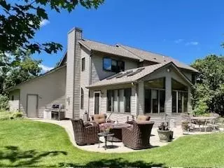17 Plover Cir, Madison, WI 53717