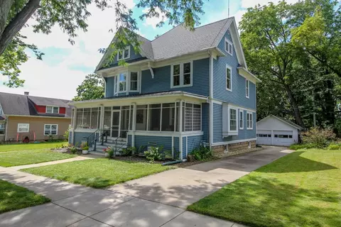 433 Adams St, Fort Atkinson, WI 53538