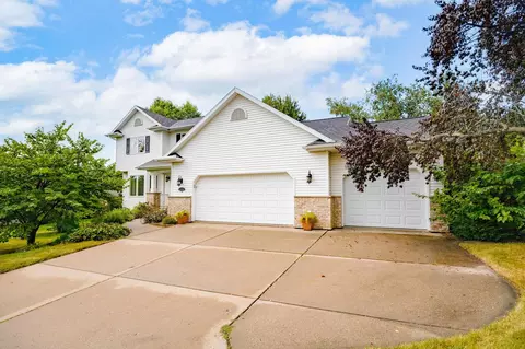 816 Levanger Ln, Stoughton, WI 53589