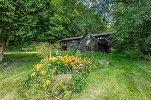 4443 County Road Q, Dodgeville, WI 53533