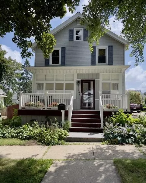 622 19th Ave, Monroe, WI 53566