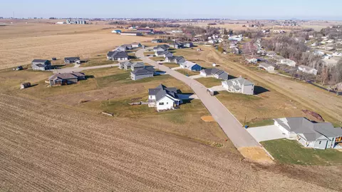 431 White St, Benton, WI 53803