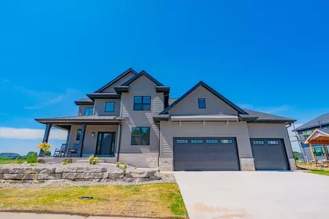 903 Welcome Blvd, Waunakee, WI 53597