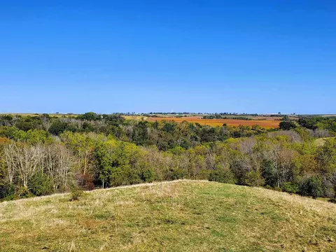 000 Lessard Ln, Wauzeka, WI 53826