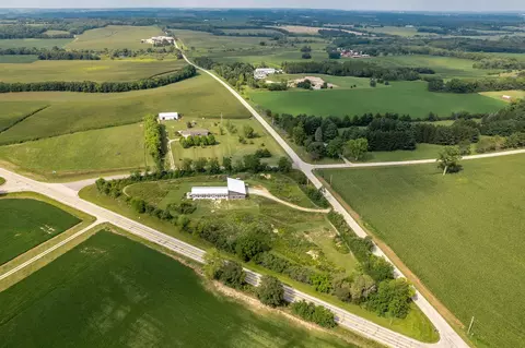 7650 S Johnson Rd, Beloit, WI 53511