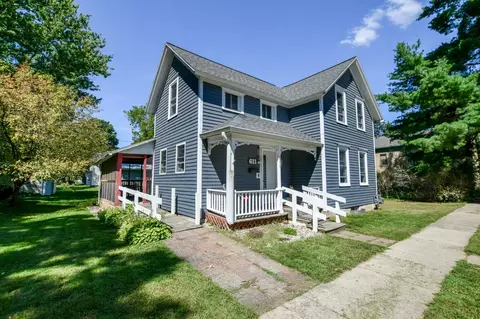611 John Adams St, Sauk City, WI 53583