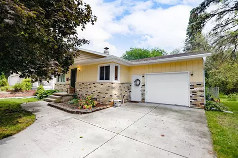 415 Martin St, Sun Prairie, WI 53590