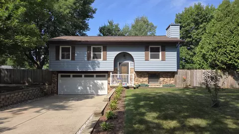 2630 Butlin Ct, Beloit, WI 53511