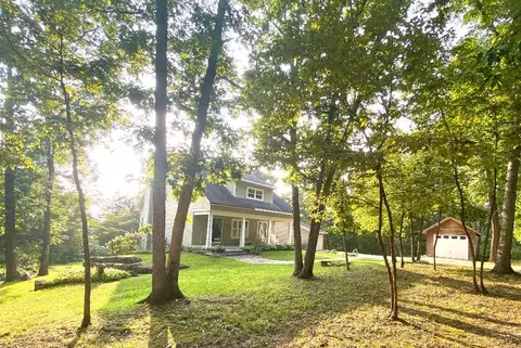 5782 N Dutch Hollow Rd, Potosi, WI 53820
