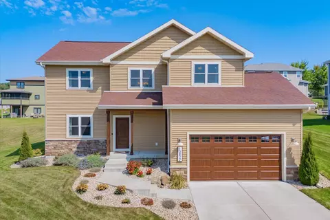 10822 Hannah Ln, Blue Mounds, WI 53517