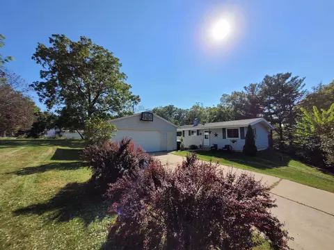 2902 E Green St, Milton, WI 53563