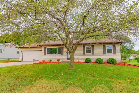 433 E Netherwood St, Oregon, WI 53575