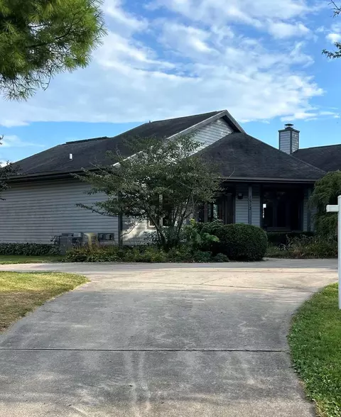1513 Comanche Gln, Madison, WI 53704