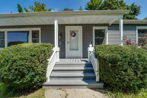 6 Henderson St, Edgerton, WI 53534
