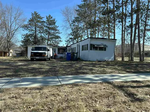 112 Oak St, Pardeeville, WI 53954