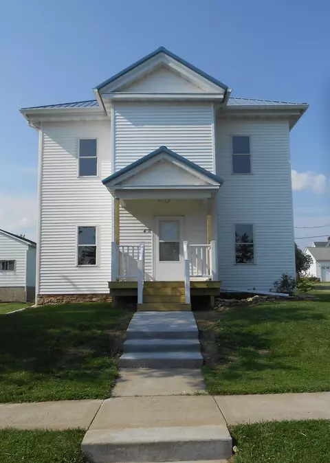 620 3rd St, Bloomington, WI 53804
