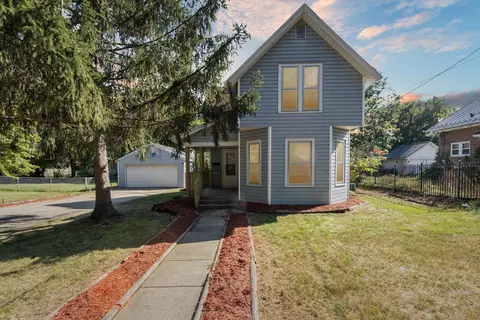 1136 Forest Ave, Beloit, WI 53511