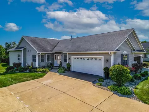 4910 Monarch Dr #9, Milton, WI 53563